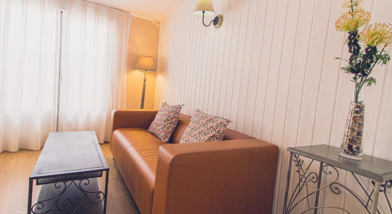 Hotel La Munequilla Miraflores de la Sierra Eksteriør bilde